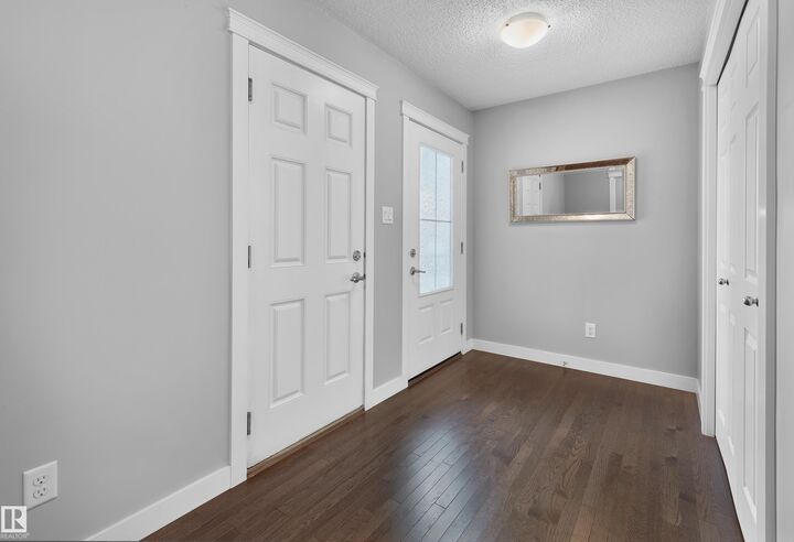 Property Photo:  1521 Graydon Hill Point(E) SW  AB T6W 3C7 
