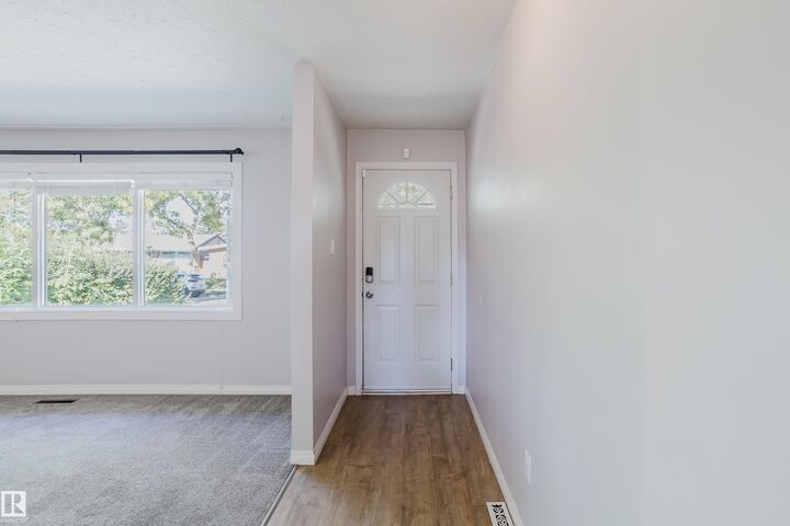 Property Photo:  16505 103 Avenue NW  AB T5P 0R1 