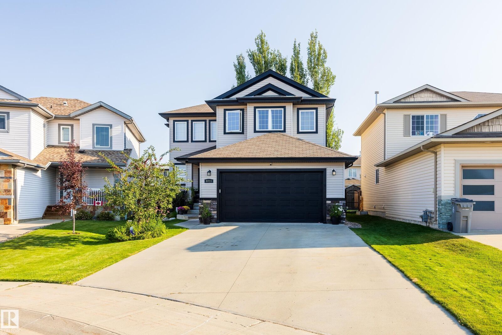 Property Photo: 9723 88 Street AB T8R 1T8