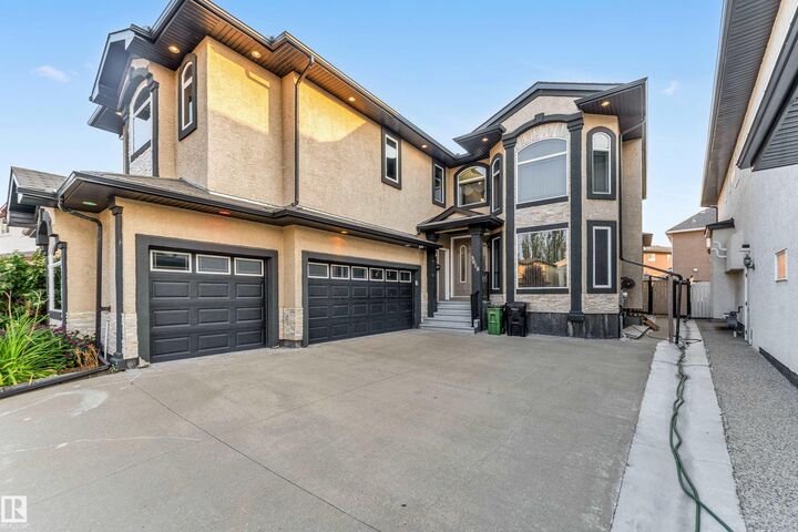 Property Photo:  3618 28A Street NW  AB T6T 1N4 