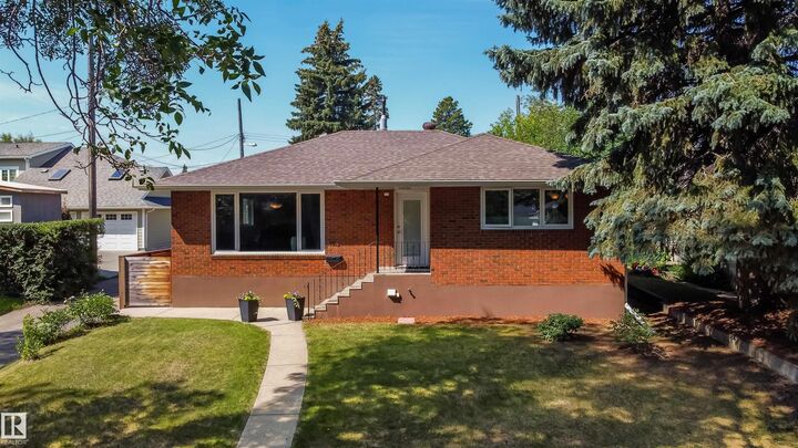 11116 69 Street NW  Edmonton AB T5B 1R4 photo