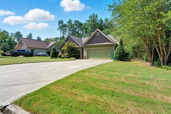 Property Photo: 98 Jessica Court GA 30157