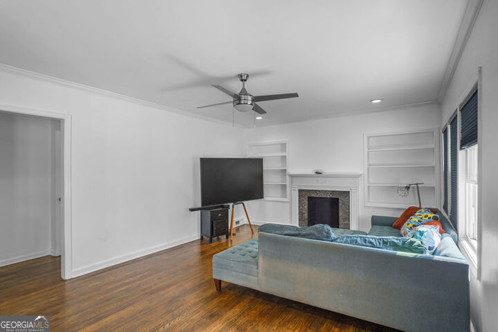 Property Photo:  1370 Centra Villa Drive SW  GA 30311 