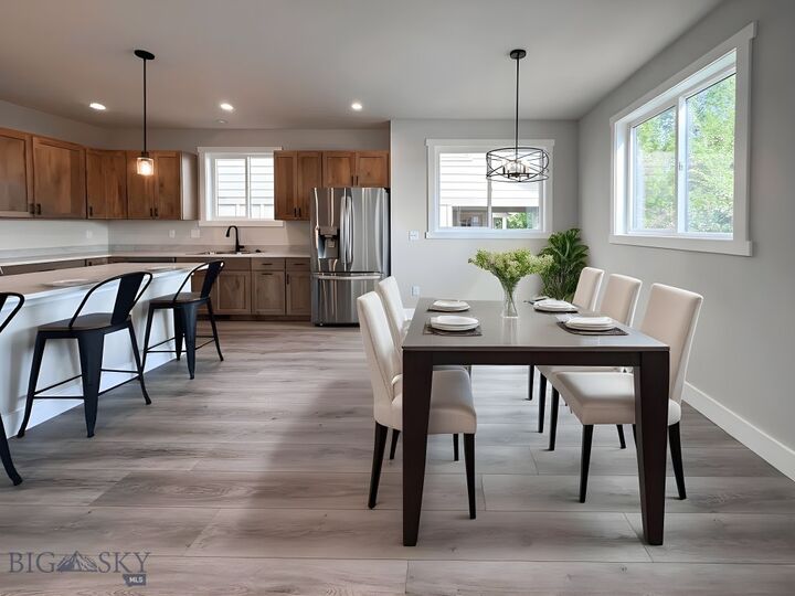 Property Photo:  1033 N 14th  MT 59715 