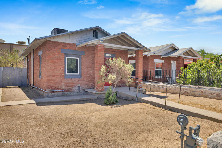 Property Photo:  3222 E Missouri Avenue  TX 79903 