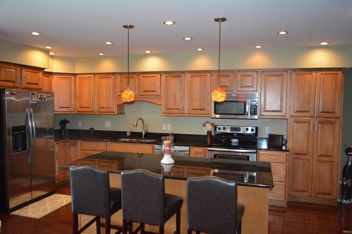 Property Photo:  770 Senate Avenue  IN 47711 