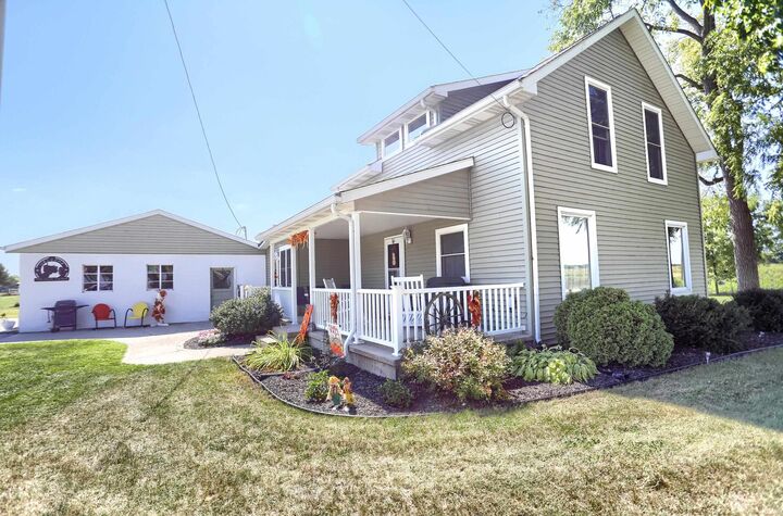 Property Photo:  3365 E 525 N Road  IN 46582 
