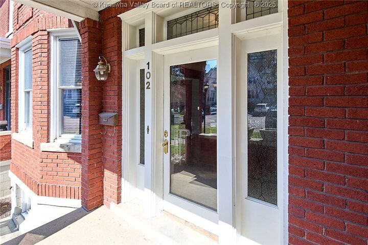 Property Photo:  1313 Lee Street 102  WV 25301 