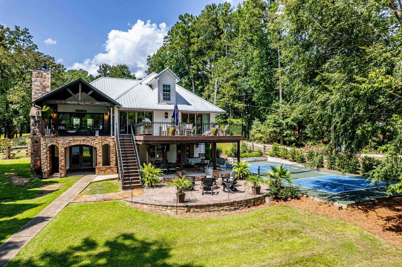Property Photo: 110 Parks Mill Court GA 30625