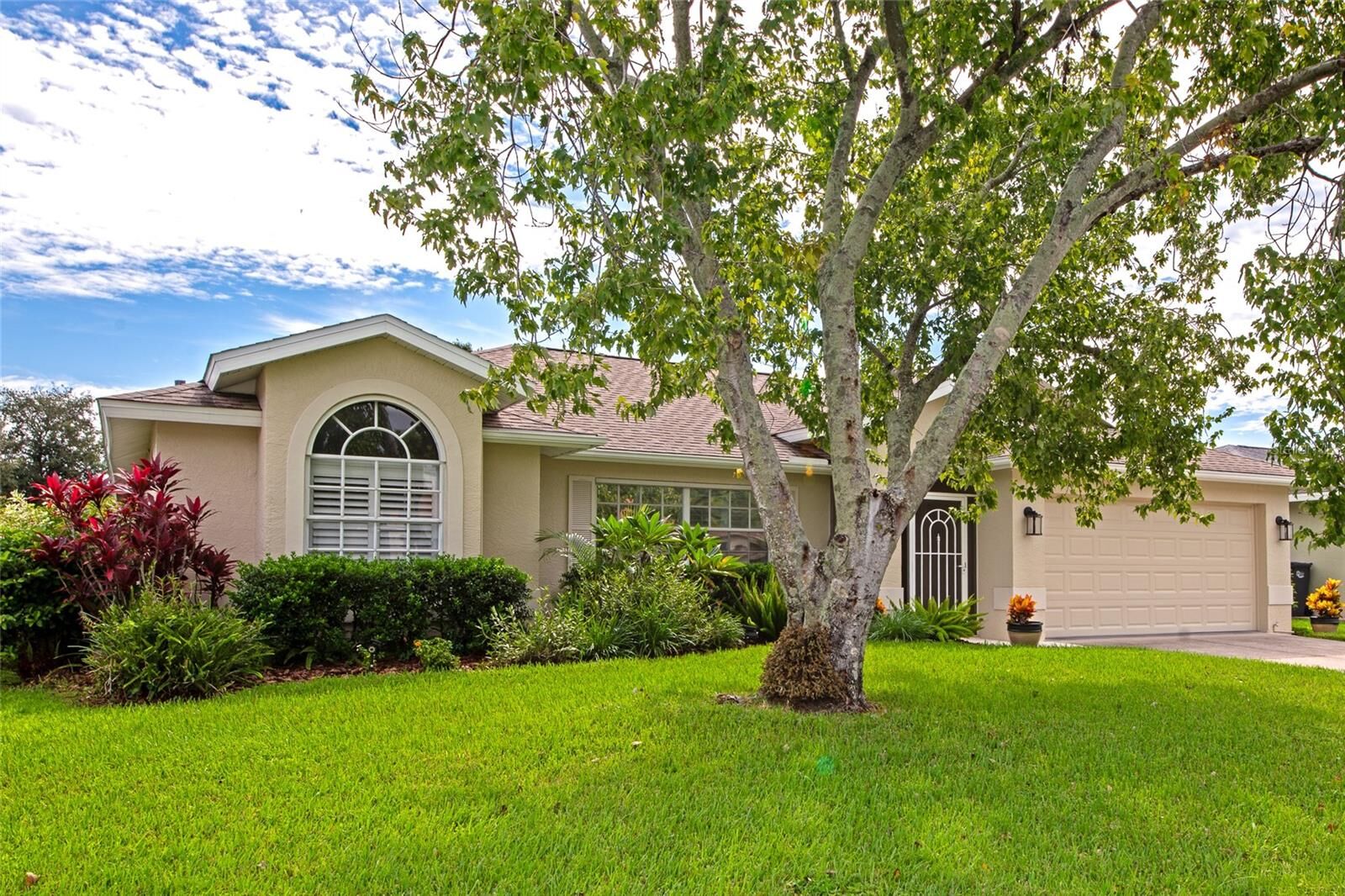 Property Photo:  5717 28th Street E  FL 34203 