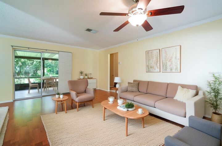 Property Photo: 4807 Gorvale Lane FL 32821