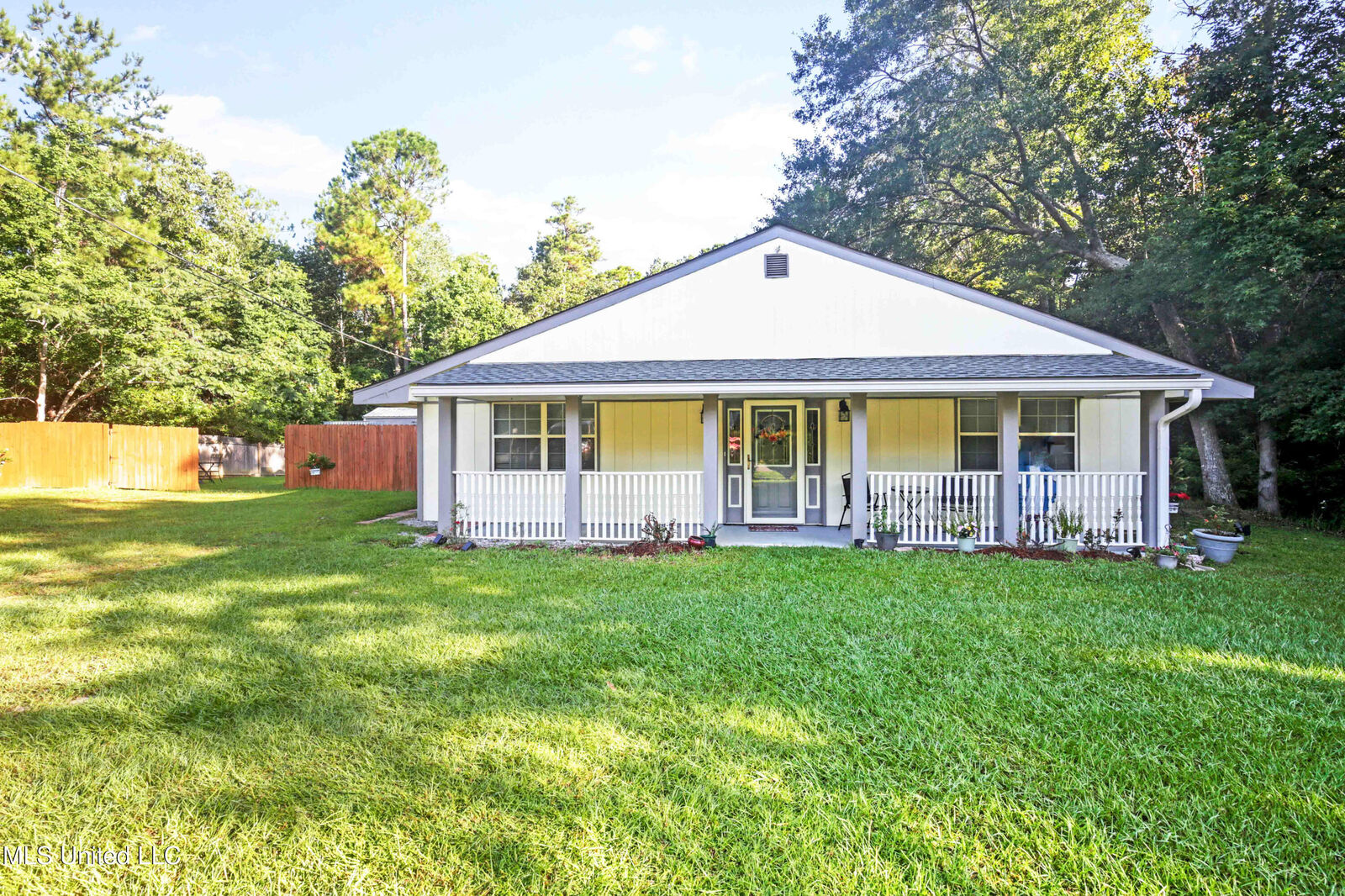 Property Photo:  97169 Kapalama Drive  MS 39525 