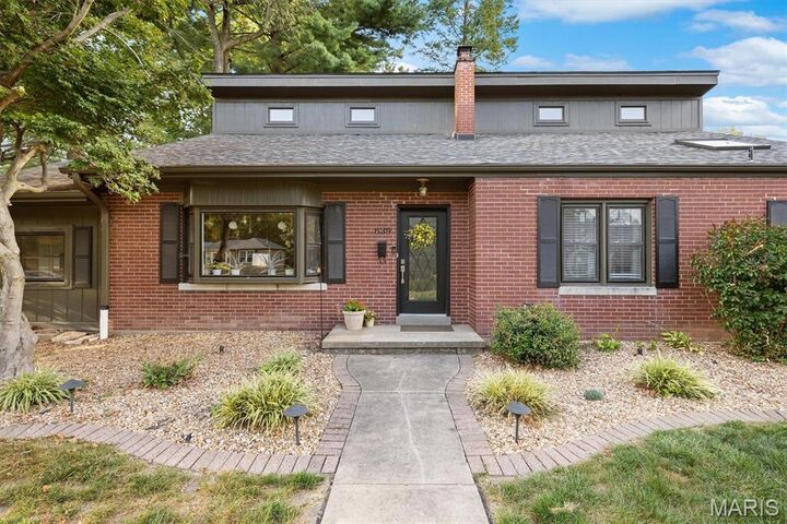 Property Photo: 639 Roosevelt Drive IL 62025