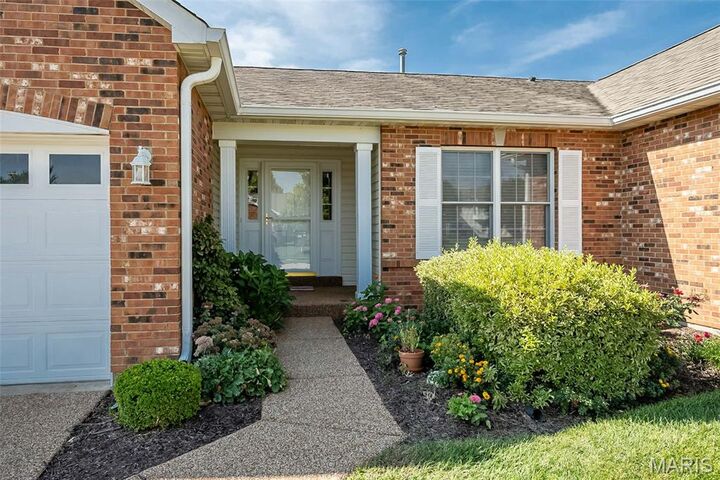 Property Photo:  2780 Samuel Drive  MO 63368 