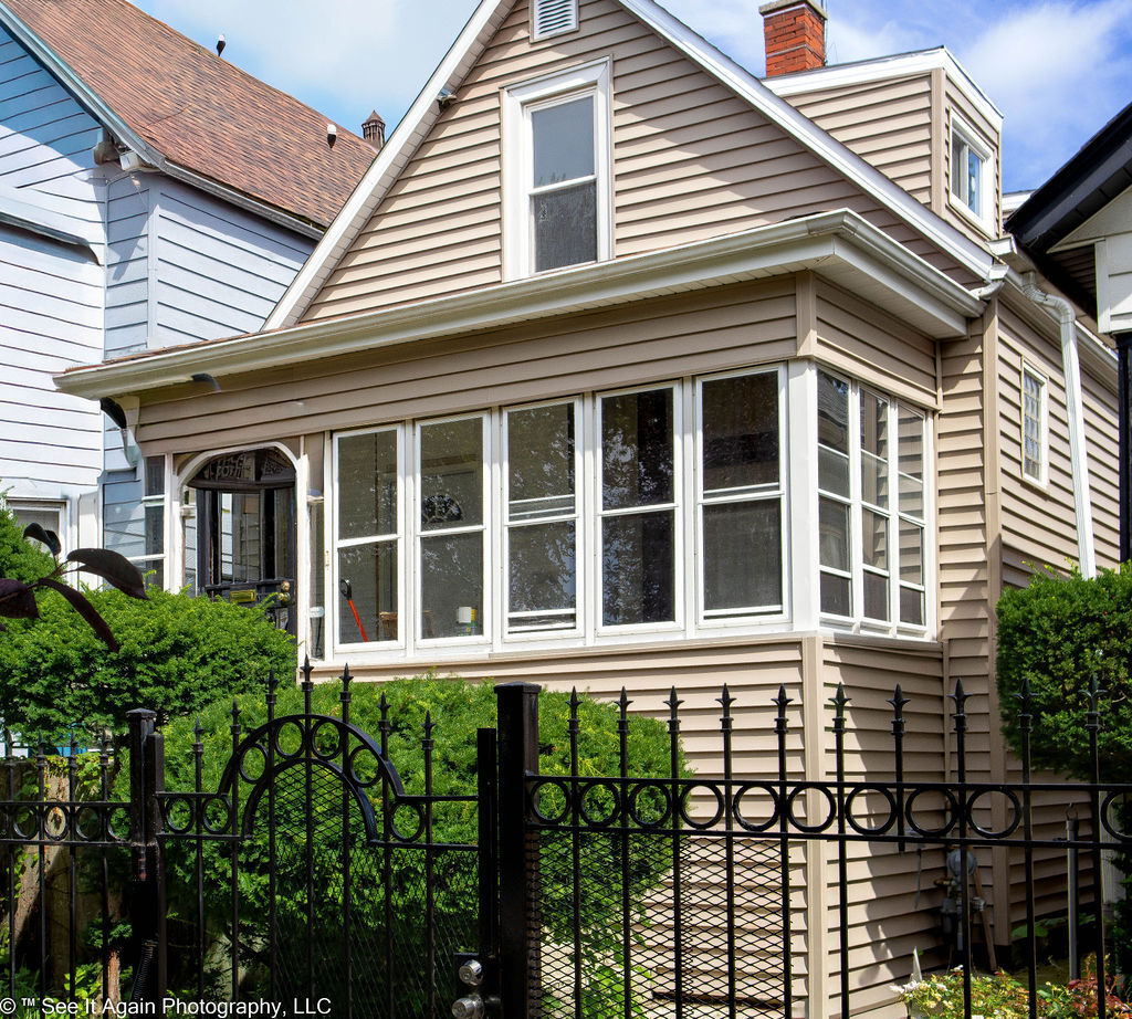 Property Photo: 645 N Long Avenue IL 60644