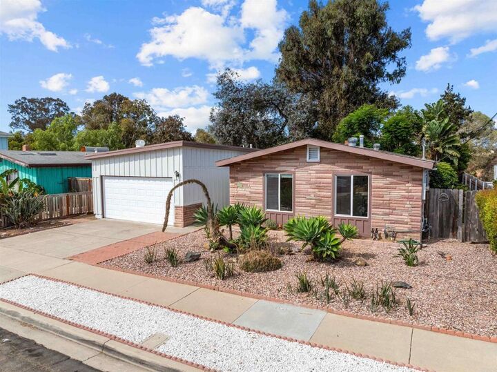 Property Photo: 5052 Capehart Street CA 92117