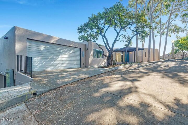 Property Photo:  1685 Poppy Peak Drive  CA 91105 