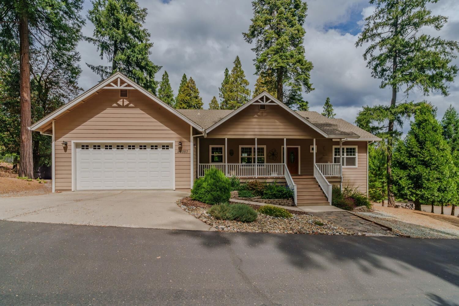 Property Photo: 26357 Golf View Lane CA 95666
