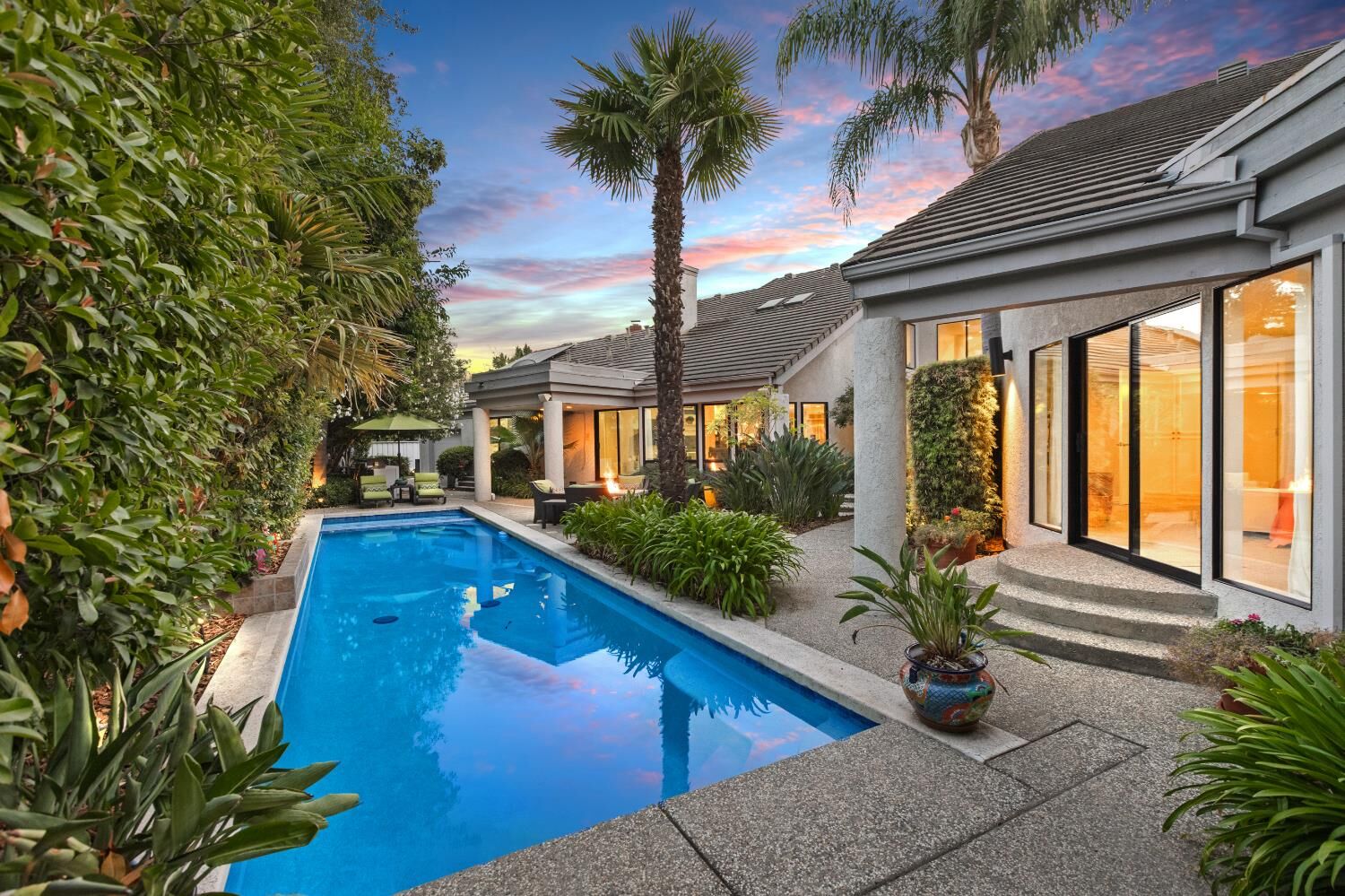 Property Photo:  943 Shore Breeze Drive  CA 95831