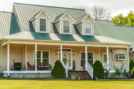 Property Photo:  650 Neals Ln  TN 37066