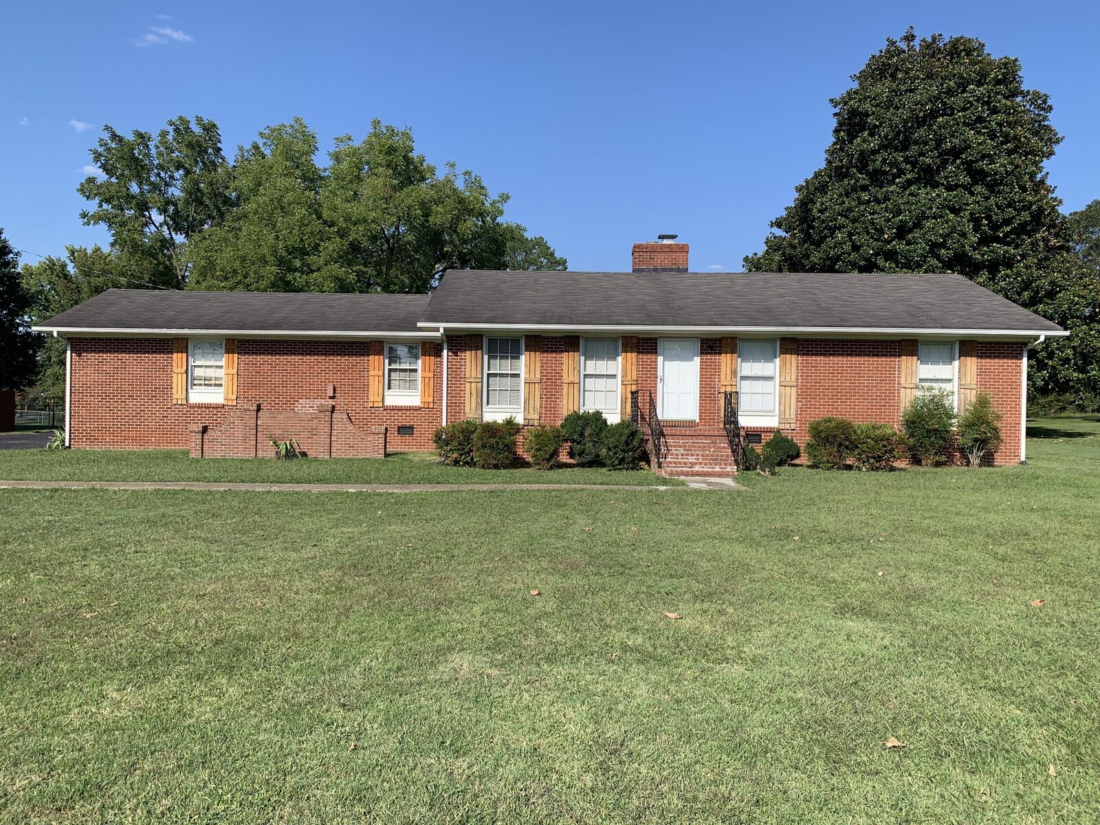 Property Photo: 1030 Union St TN 37160