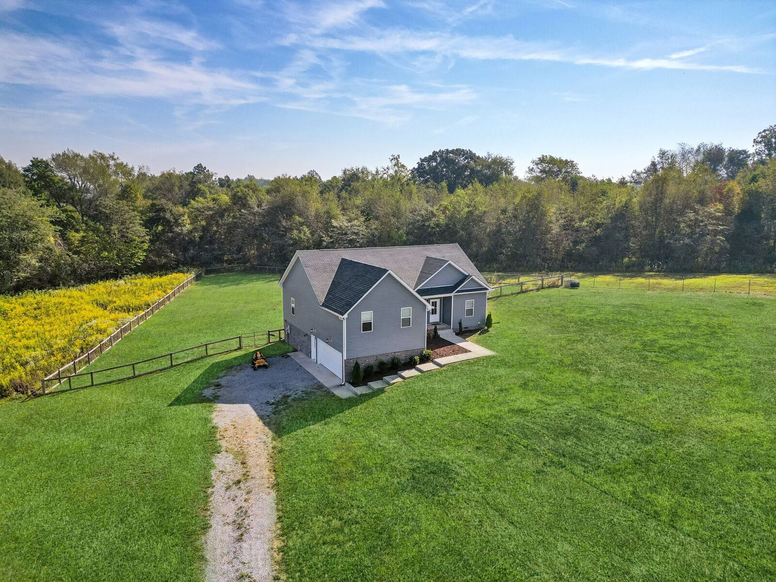 Property Photo: 258 Woodruff Rd TN 37010