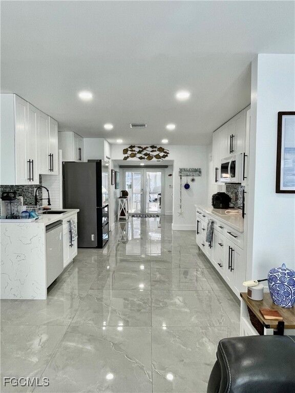 Property Photo:  2351 Oleander Street  FL 33956 