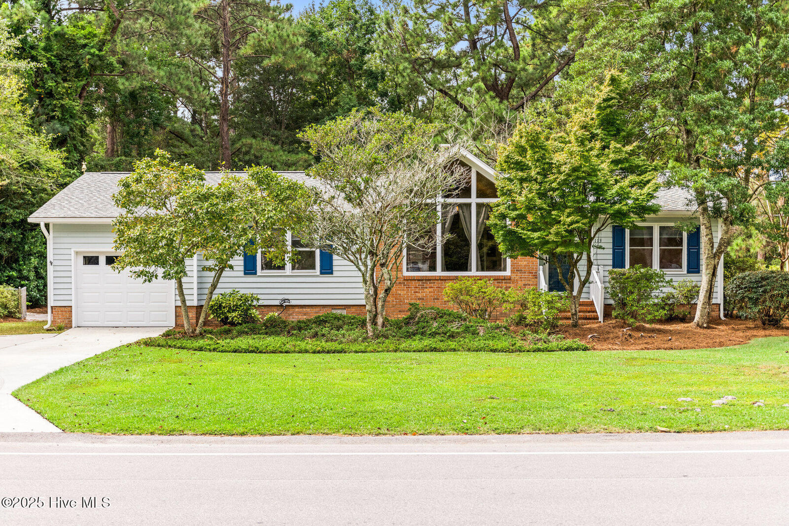Property Photo: 113 Brookview Road NC 28409