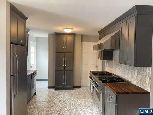 Property Photo:  108 Ackerman Avenue  NJ 07450 