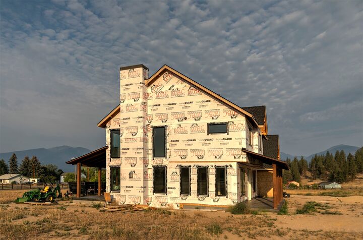 Property Photo: 201 Barnwood Way MT 59870
