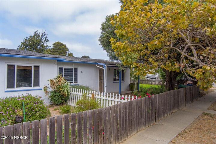Property Photo:  815 E Airport Avenue  CA 93436 