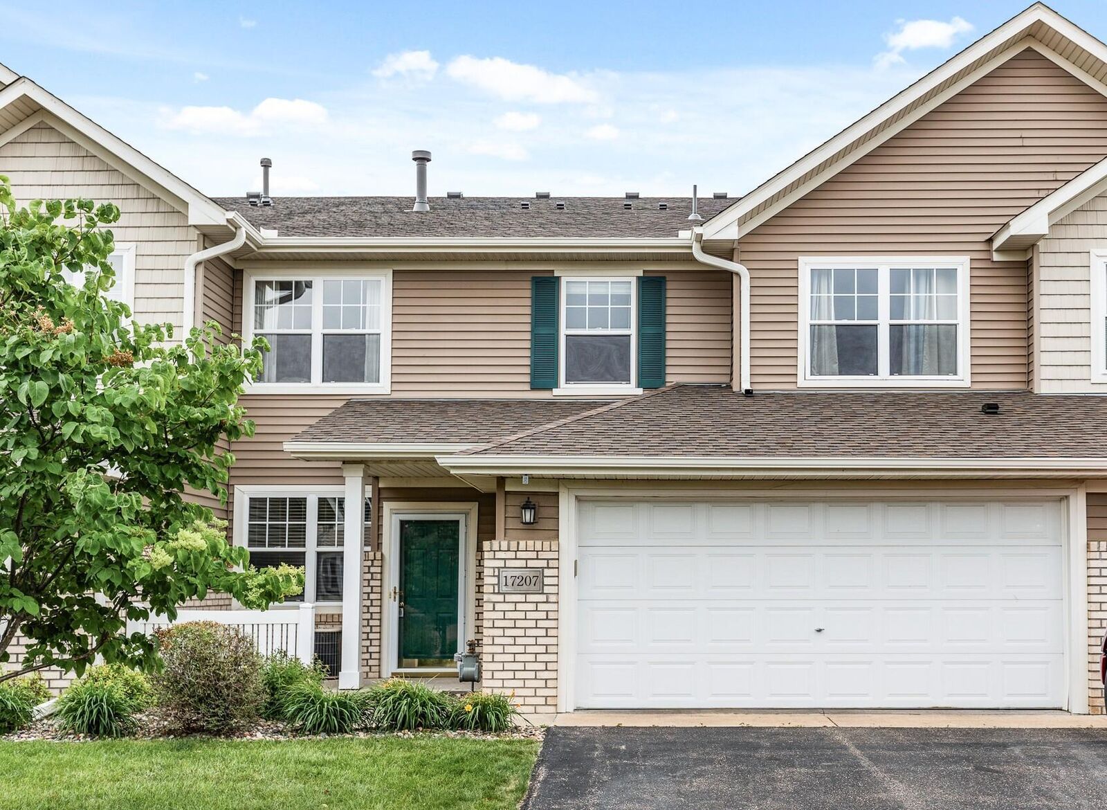 Property Photo:  17207 Encina Path  MN 55024 