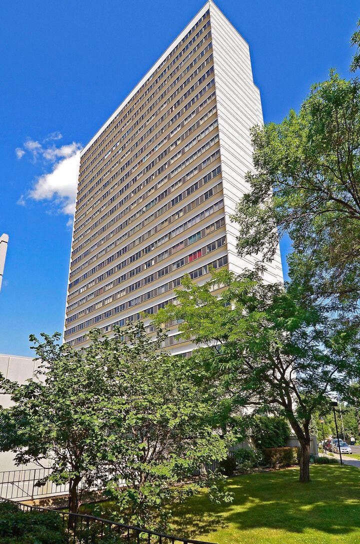 Property Photo: 1920 S 1st Street 1207 MN 55454