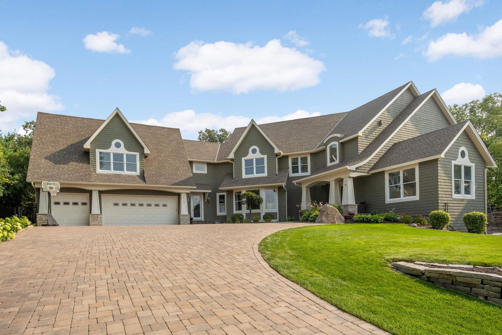 Property Photo:  7116 Valley View Road  MN 55439 