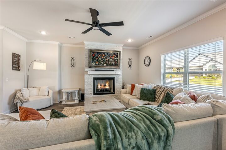 Property Photo: 2408 SW Paddington Street AR 72713