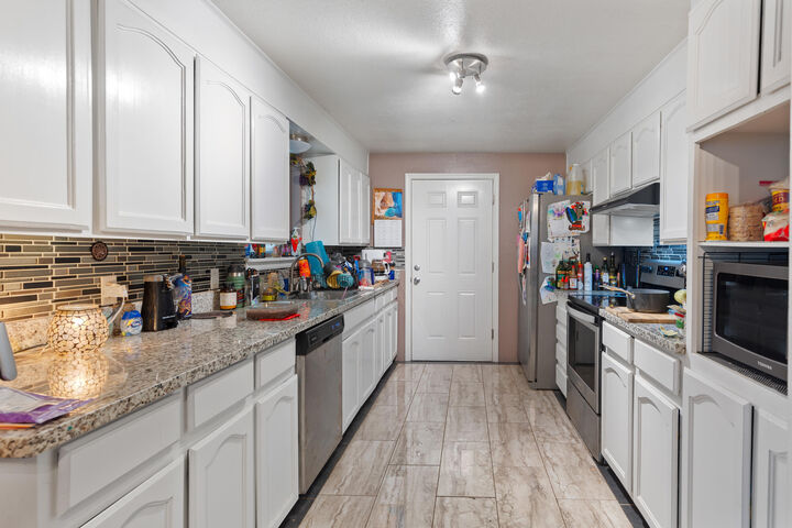 Property Photo: 634 Frederick Court OR 97523