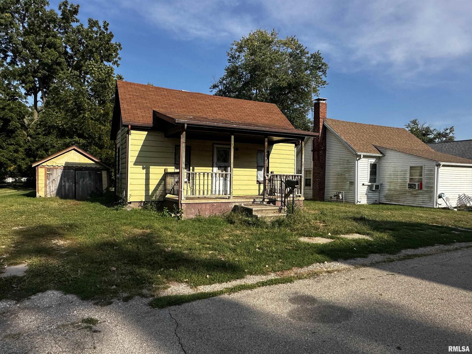 Property Photo: 337 Hipple Court IL 61520
