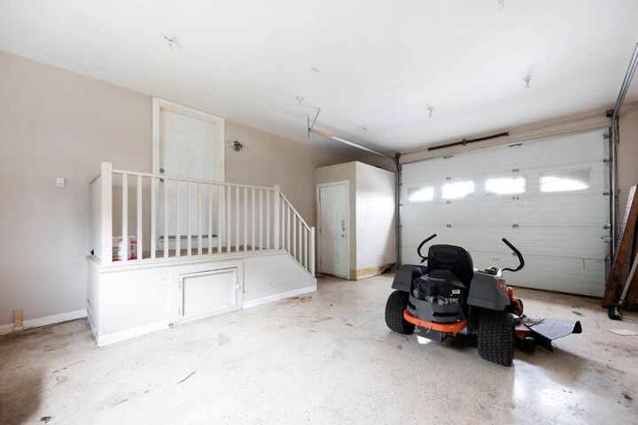 Property Photo:  148 Harpe Way  AB T9K 2K6 