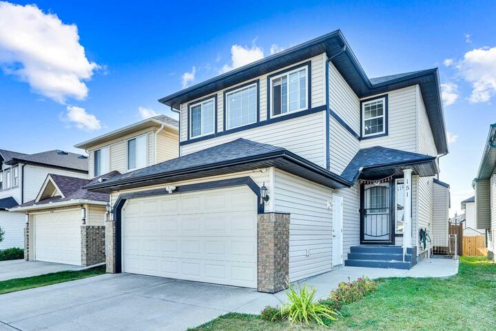 151 Saddlehorn Close NE  Calgary AB T3J 5C6 photo