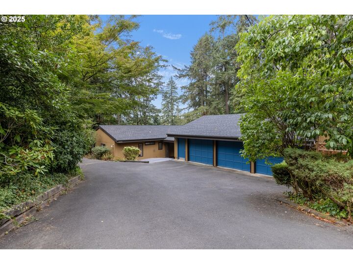 1993 Fircrest Dr  Eugene OR 97403 photo
