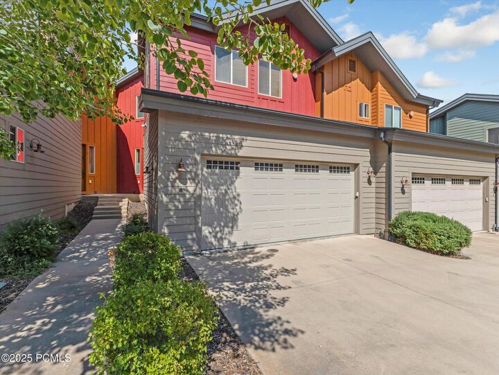 Property Photo:  8143 Courtyard Loop Apt 8  UT 84098 