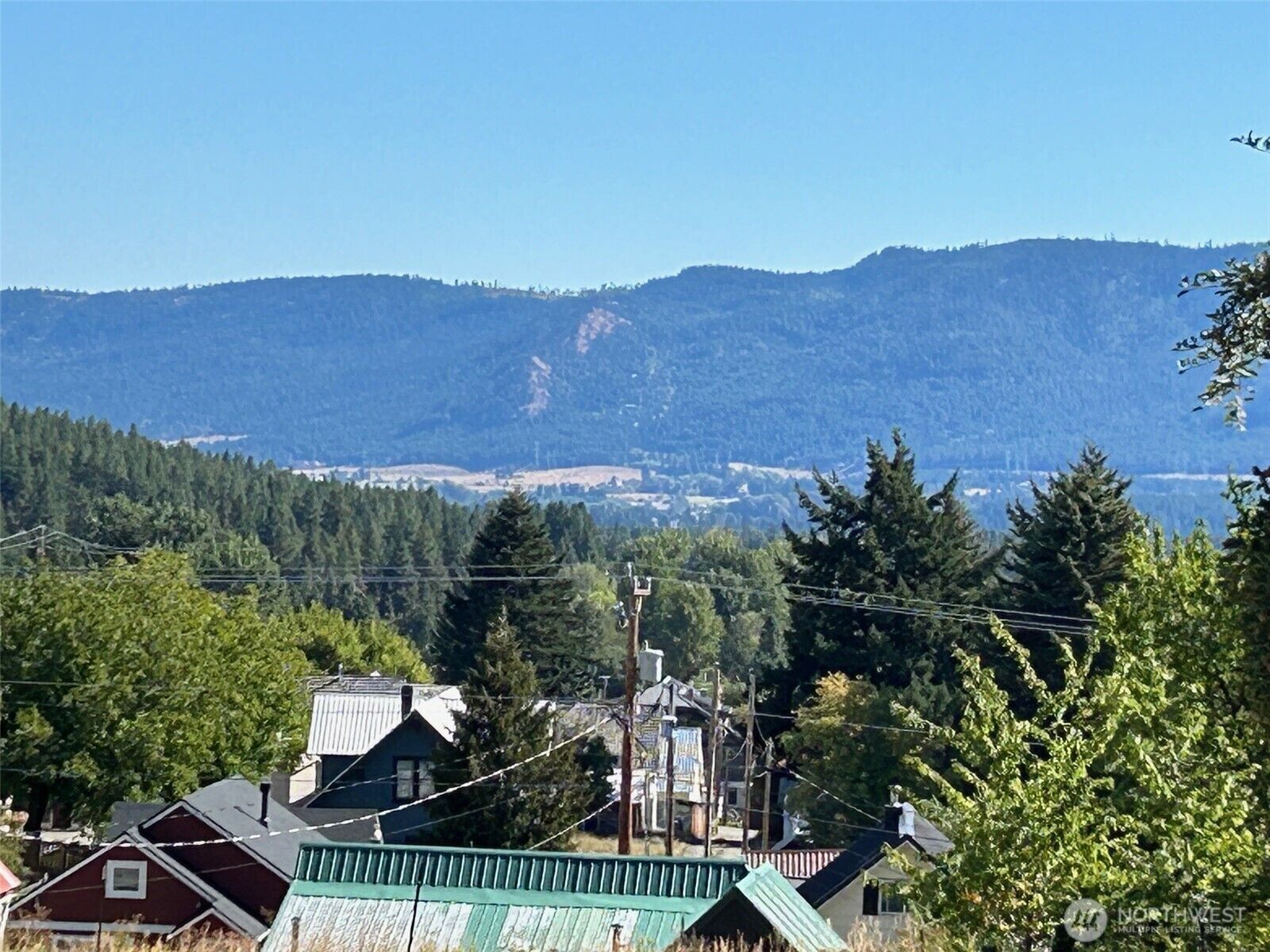 Property Photo:  203 E Nevada Avenue  WA 98941 