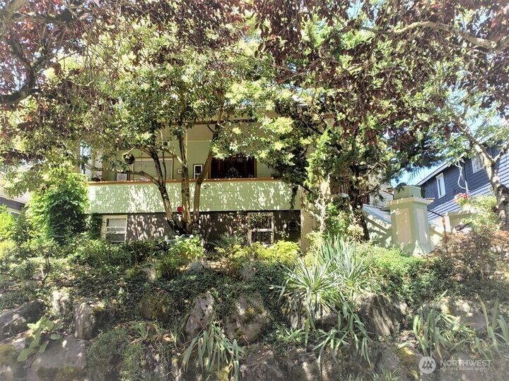 5833  Woodlawn Avenue N Rear  Seattle WA 98103 photo