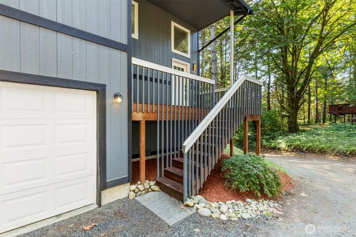 Property Photo:  591 NE Matthew Drive  WA 98528 
