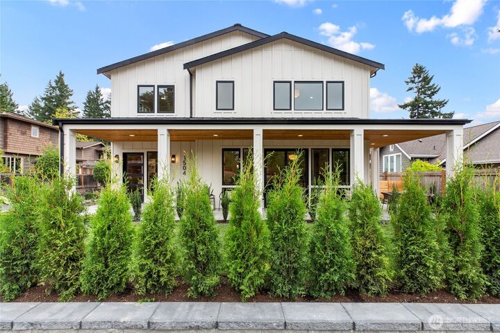 Property Photo: 1504 3rd Street WA 98033