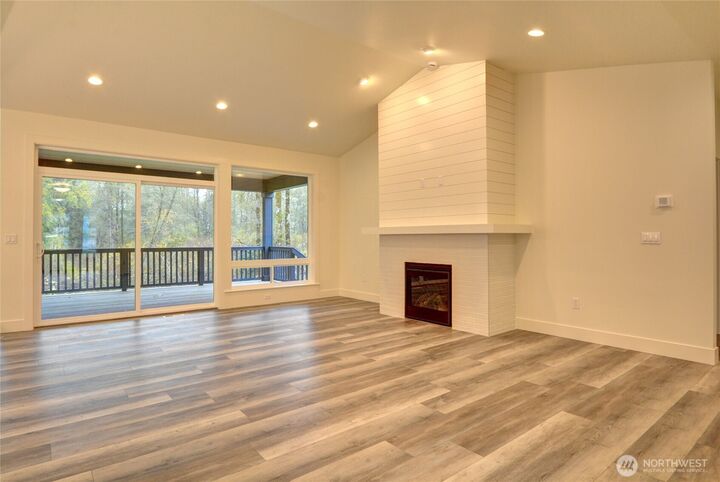 Property Photo:  26913  3rd Avenue NE  WA 98223 