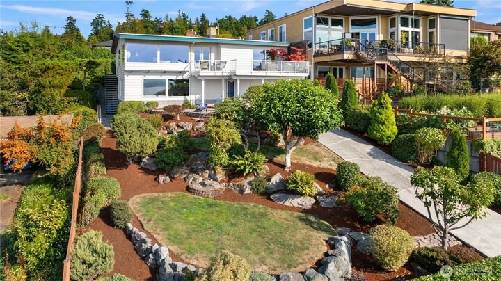 Property Photo: 3326 58th Avenue SW WA 98116