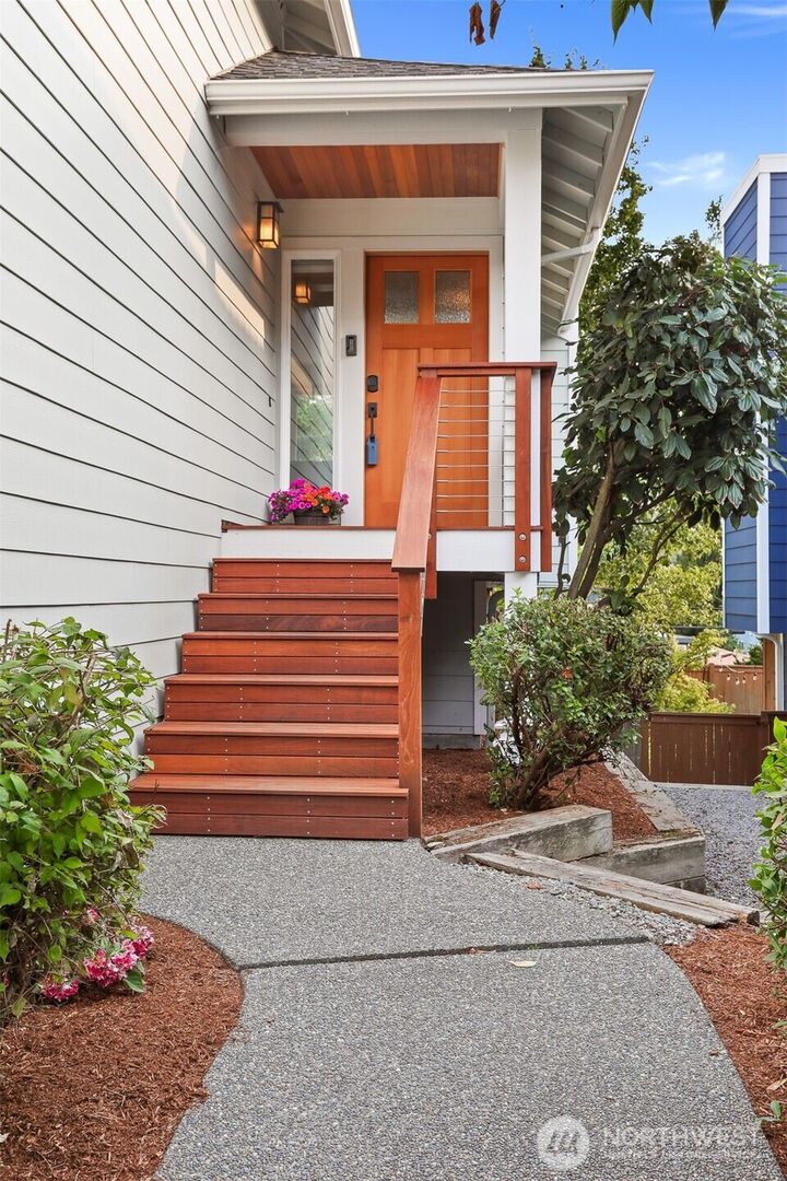 Property Photo:  4337 SW Trenton Street  WA 98136 