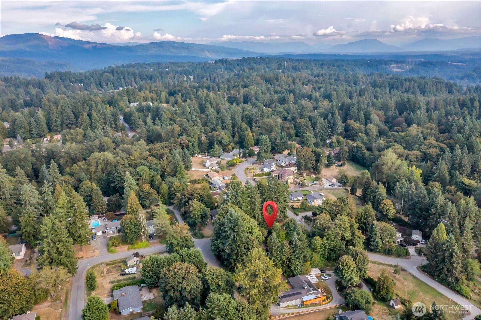 Property Photo:  13609  178th Avenue SE  WA 98059 