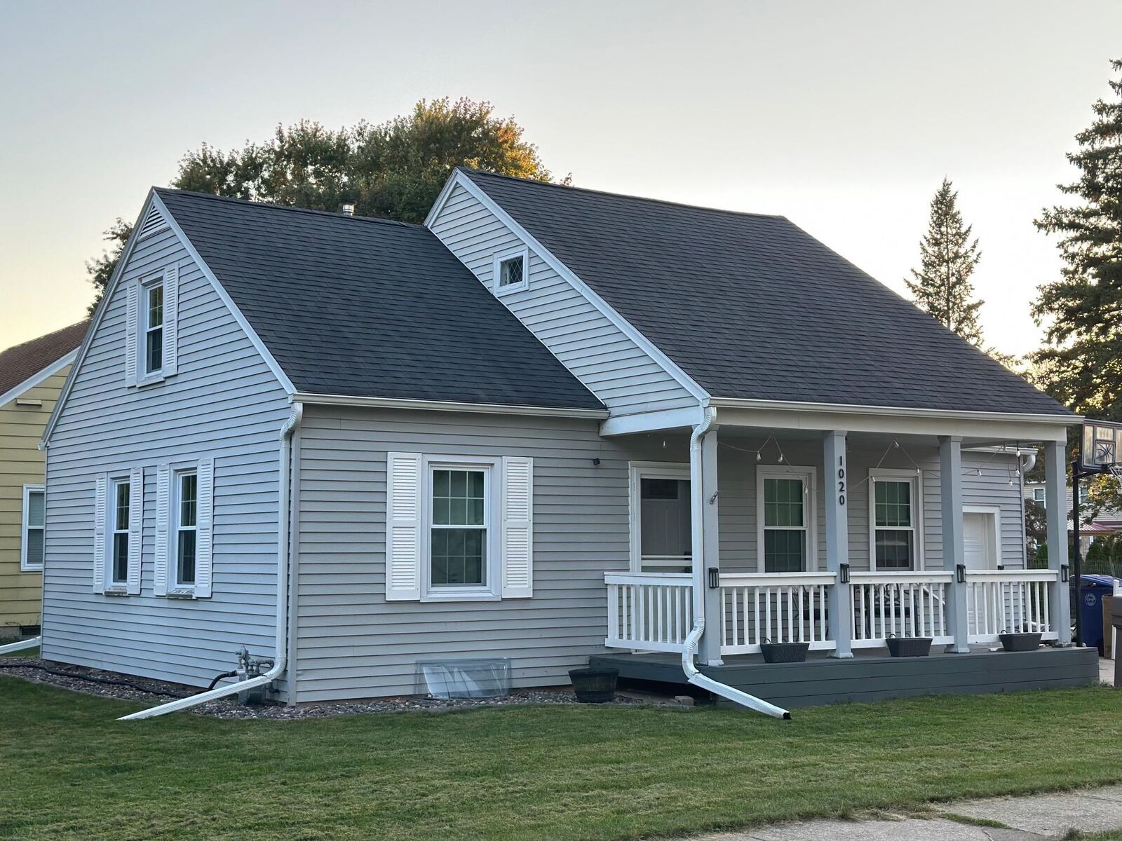 Property Photo:  1020 Franklin Street  WI 54115 